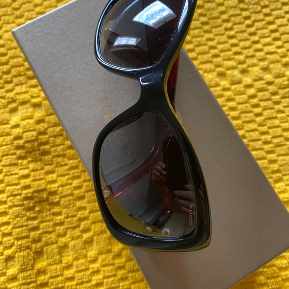 Versace Sunglasses with Medusa - Picture 9 of 15